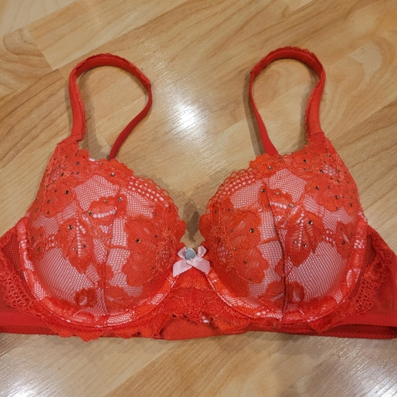 Victoria's Secret Red and Mint Underwire Lace Bra Bundle Size 32C - Picture 3 of 8